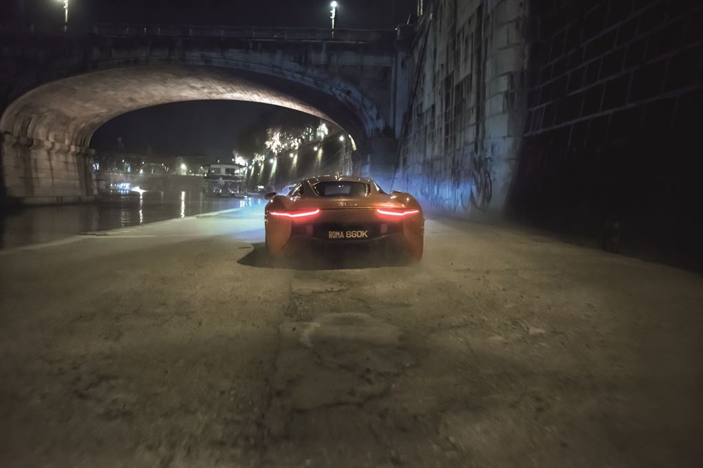 İşte Bond’un Yeni Otomobili Jaguar C-X75