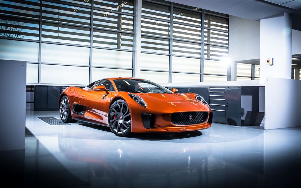 İşte Bond’un Yeni Otomobili Jaguar C-X75