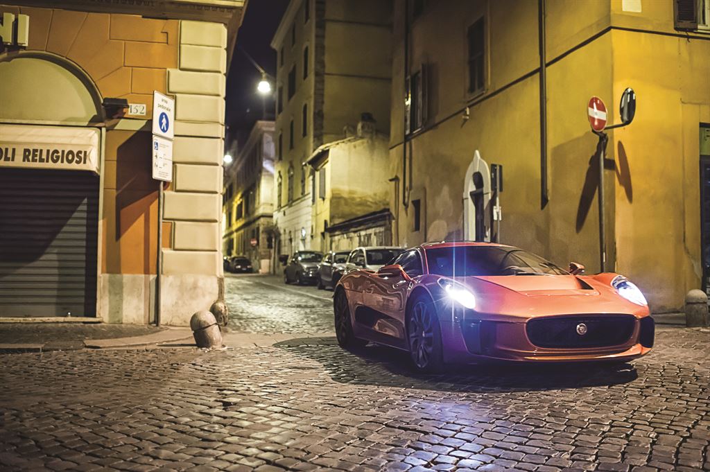 İşte Bond’un Yeni Otomobili Jaguar C-X75