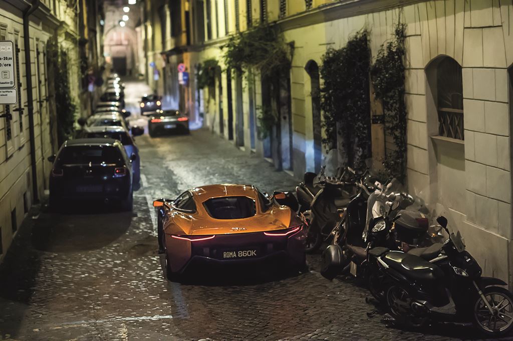 İşte Bond’un Yeni Otomobili Jaguar C-X75