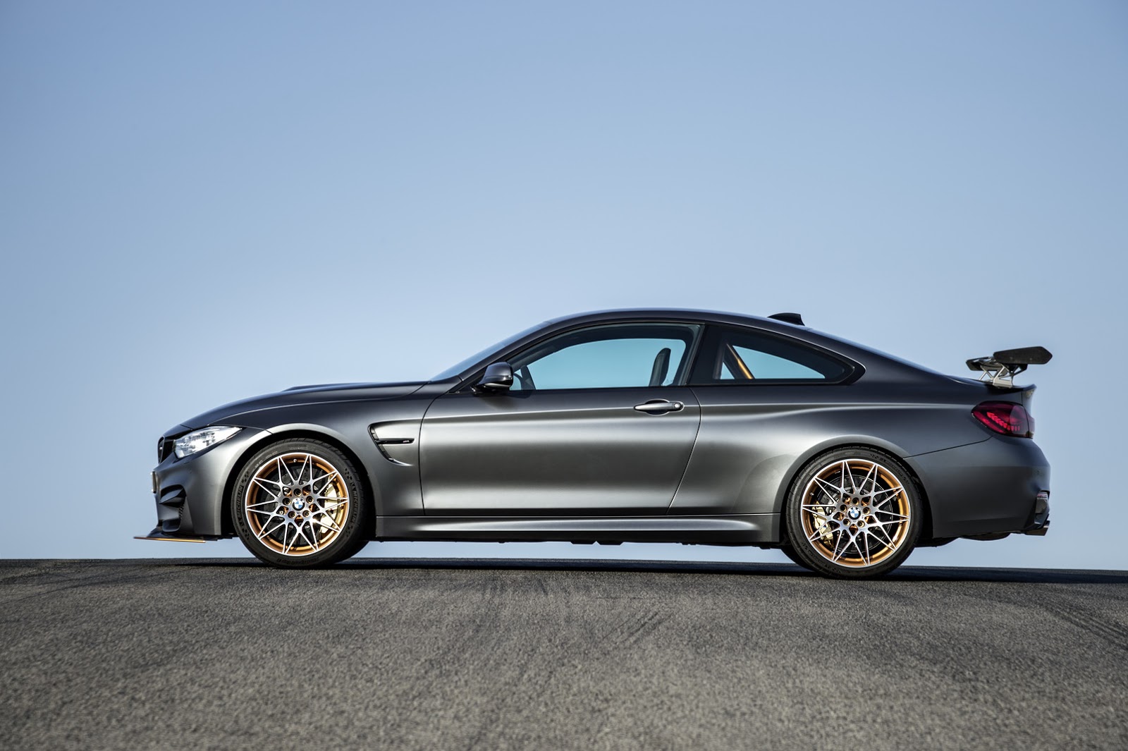 2016 BMW M4 GTS: Daha Fazla Güç, Daha Az Ağırlık