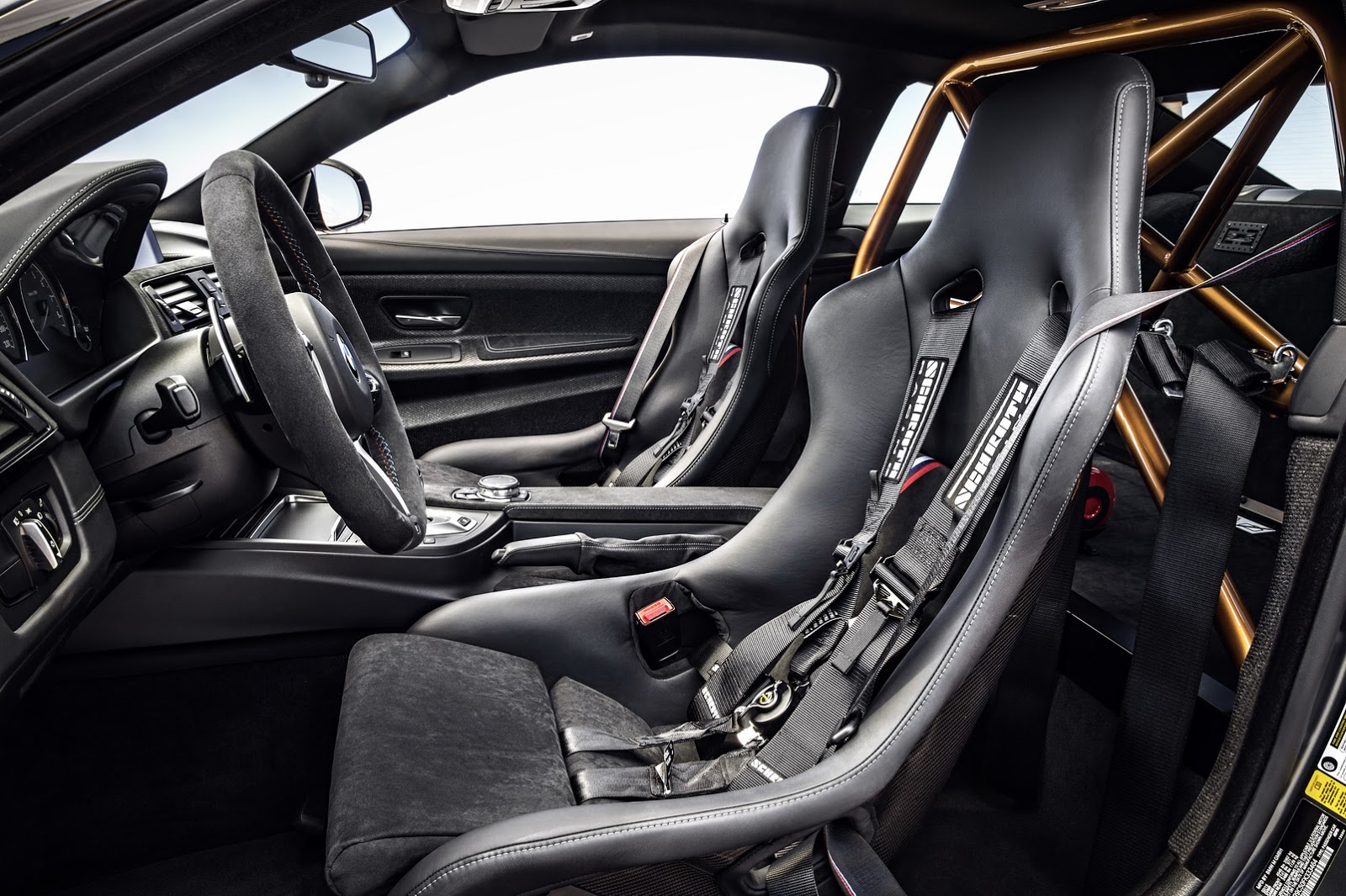 2016 BMW M4 GTS: Daha Fazla Güç, Daha Az Ağırlık