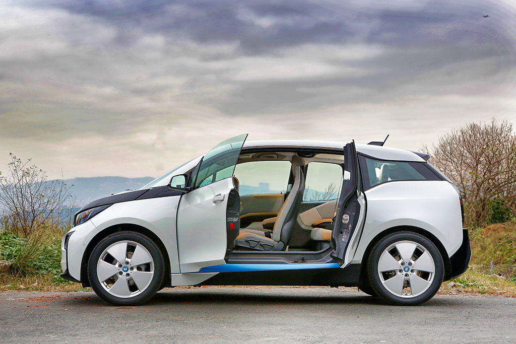 BMW i3 Modelinin Performans ve Test Sürüşü