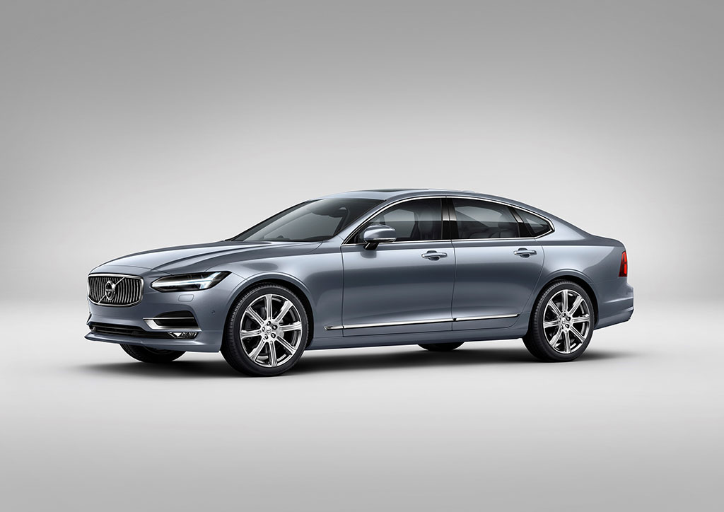Volvo S90 Sedan Sınıfındaki İddiasını Arttırıyor