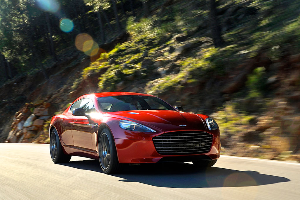 Aston Martin Rapide S: Daha Fazla Güç ve Güzellik