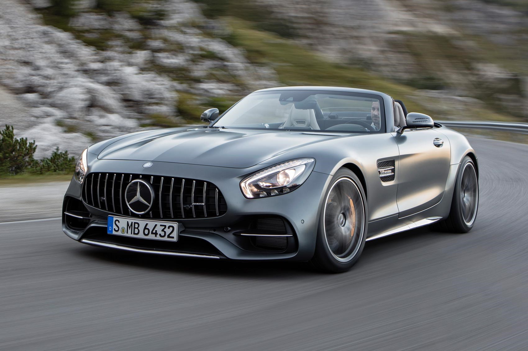 Mercedes-Benz, Türkiye'nin "süper markası" seçildi