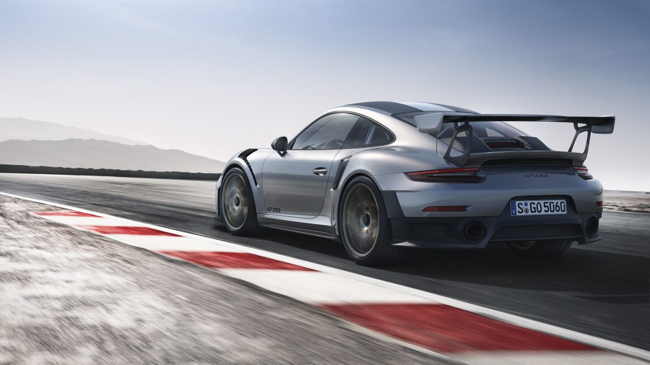 Yeni Porsche 911 GT2 RS