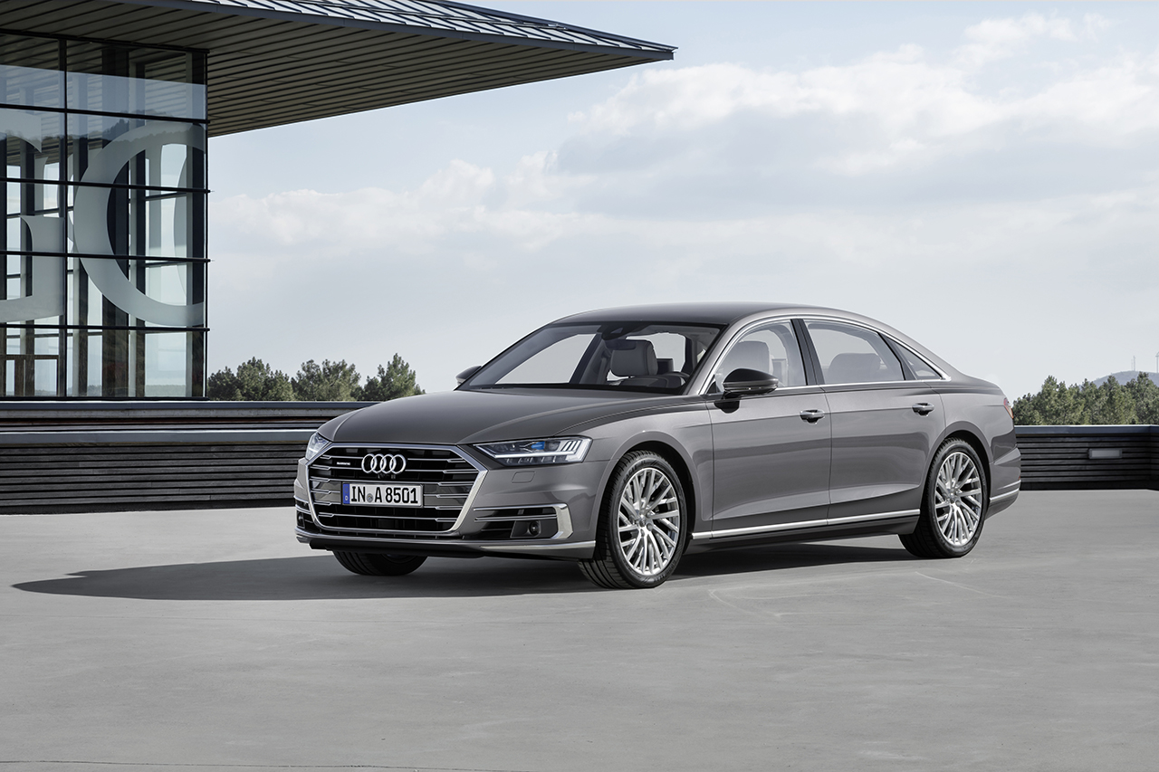 Yeni Audi A8'in akılalmaz özellikleri neler?