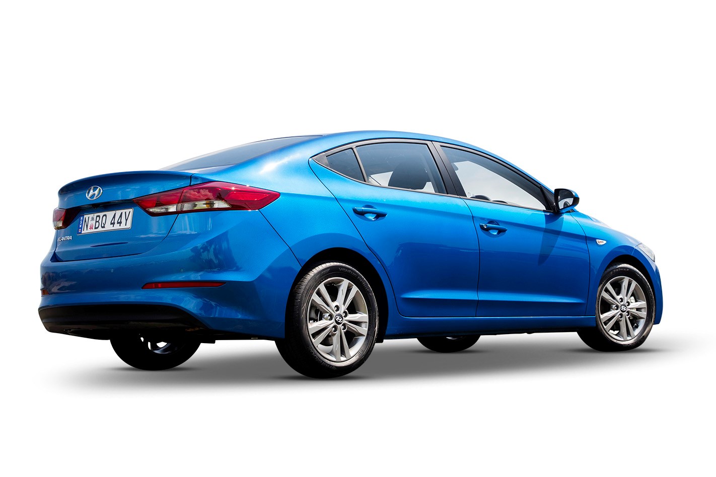 Hyundai Elantra artık daha da donanımlı