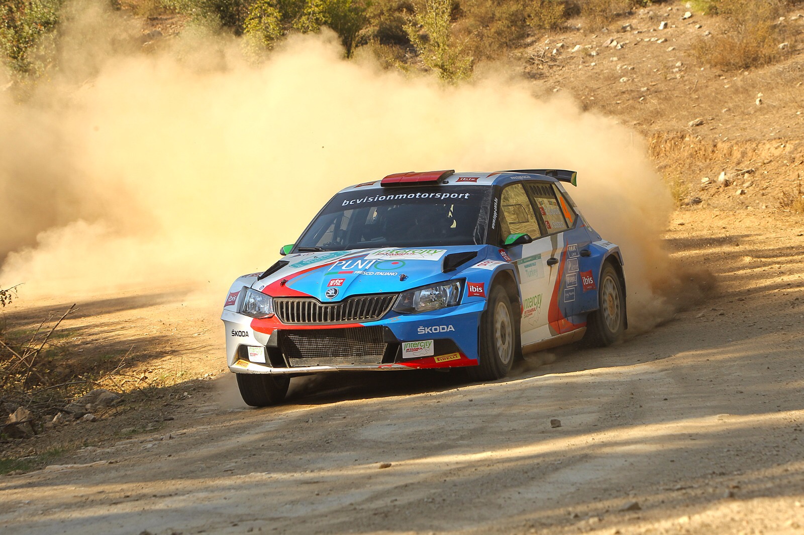 Skoda Fabia R5, 2017 Türkiye Ralli Şampiyonluğu’nu kazandı