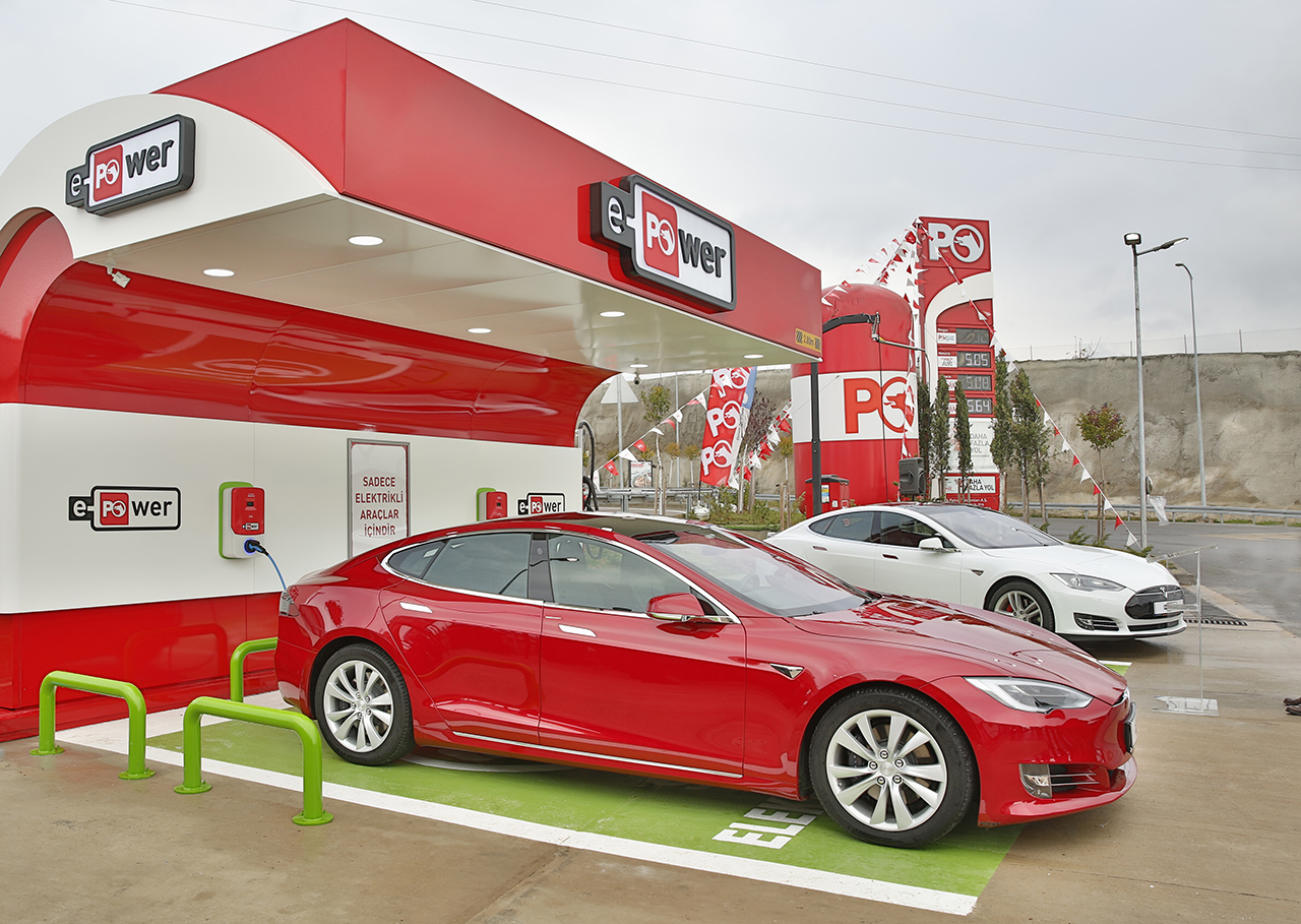 Aracınızı Petrol Ofisi e-POwer'da şarj edin
