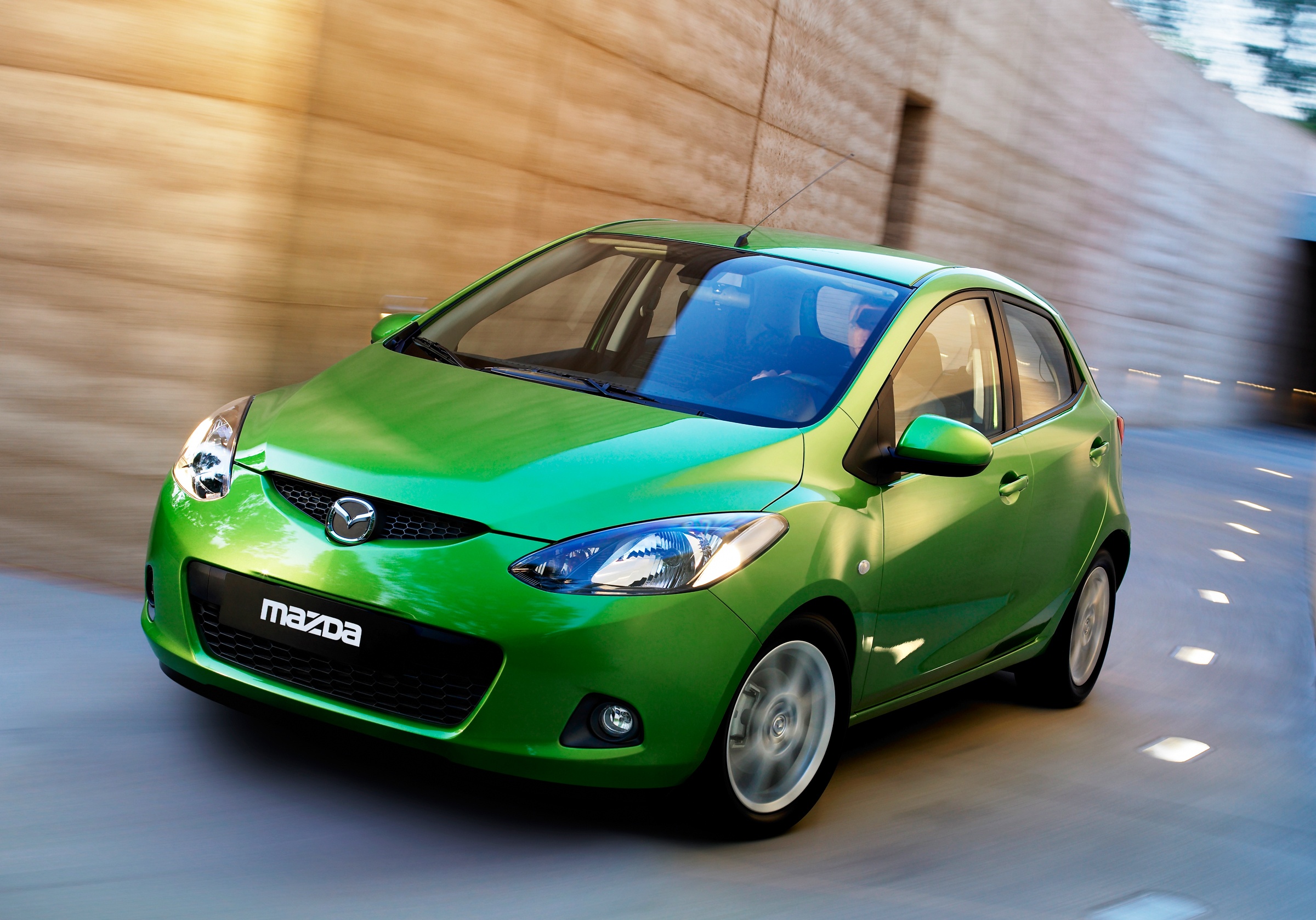 2.EL TEST: Mazda 2 1.5 MZR (2008-)
