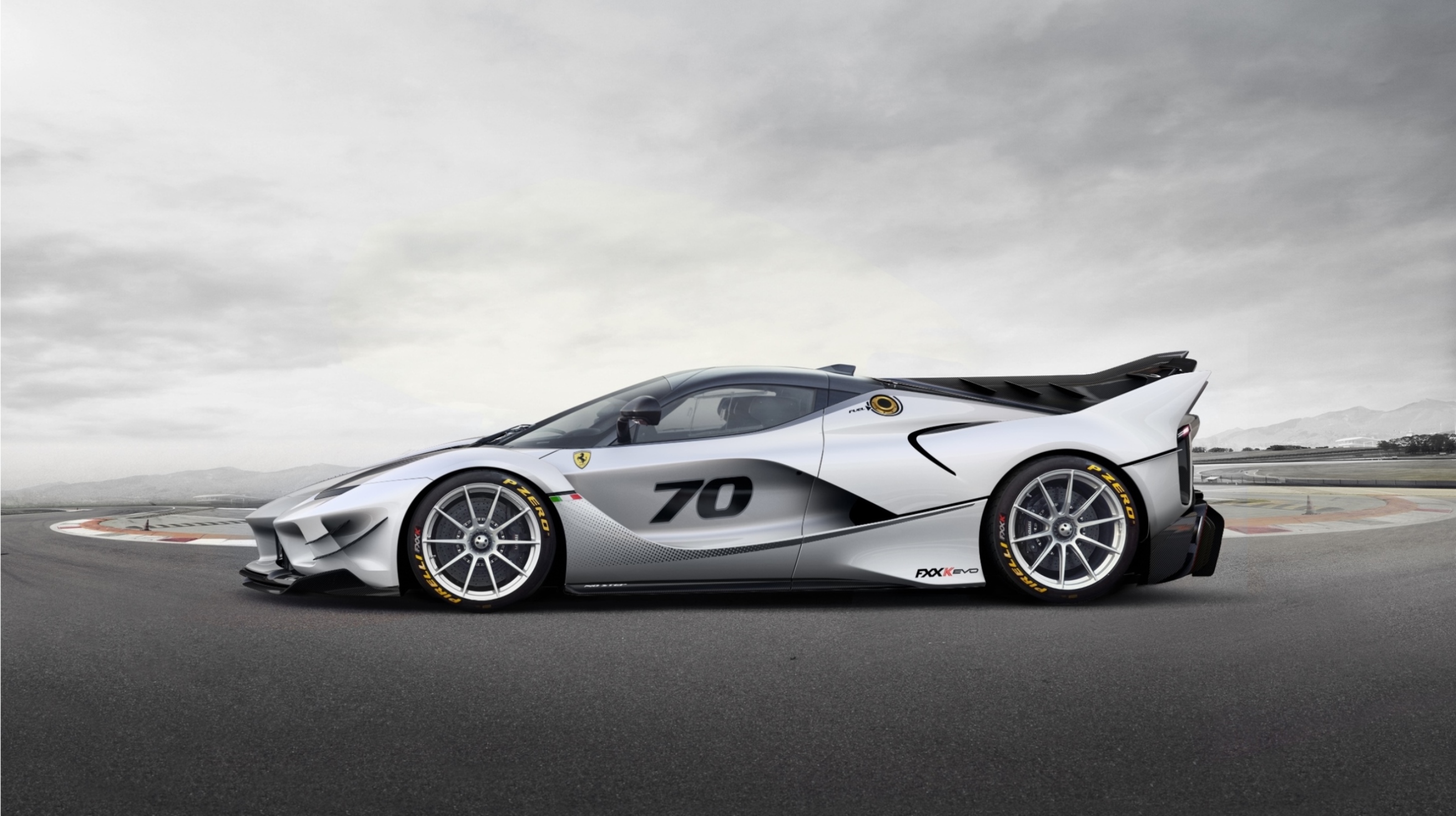 Akılların ötesinde bir Ferrari: FXX K Evo