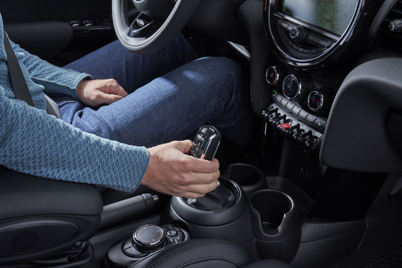 MINI'ye yeni çift kavramalı şanzıman: Daha hızlı geçişler, daha fazla sürüş keyfi