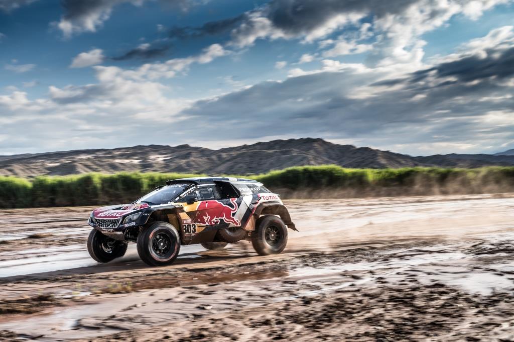 Dakar'da zafer yine Peugeot'nun oldu