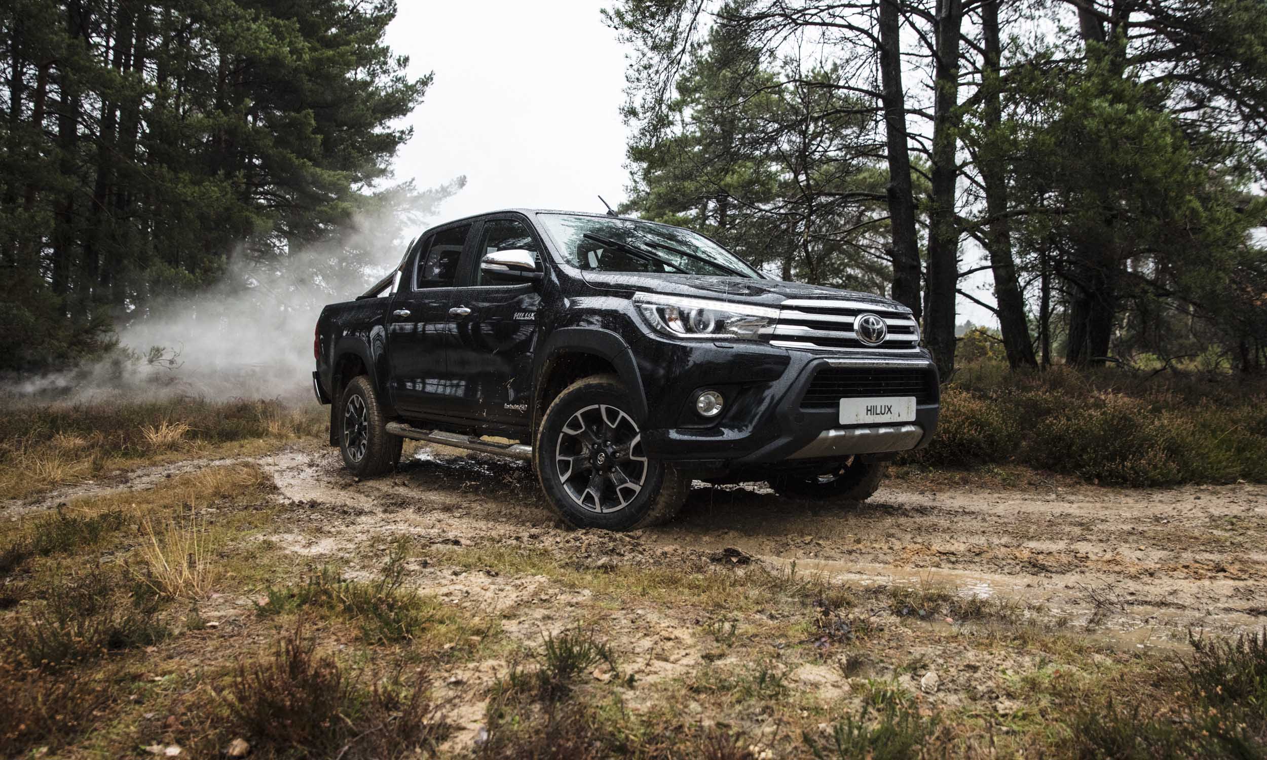 Toyota Hilux'tan 50'nci yıla özel versiyon