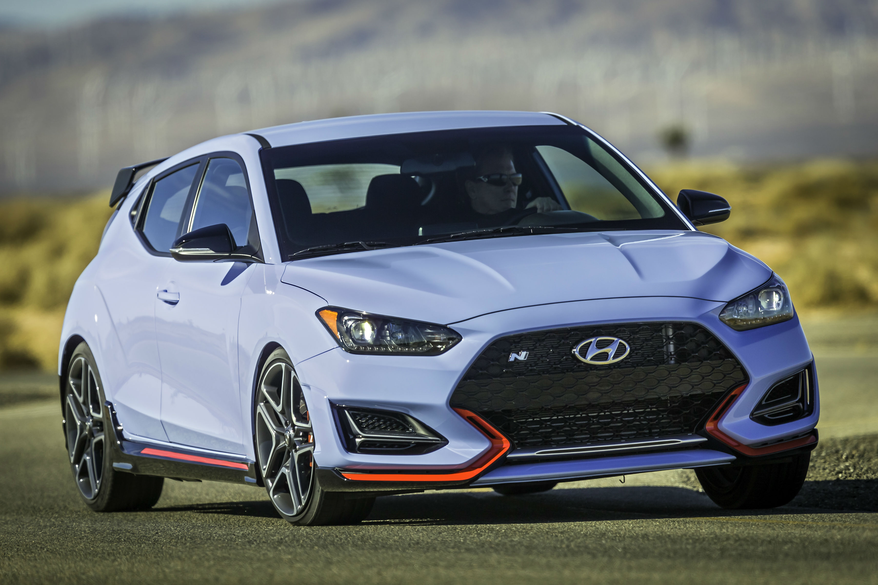 Hyundai Veloster yenilenen haliyle Detroit fuarında tanıtıldı