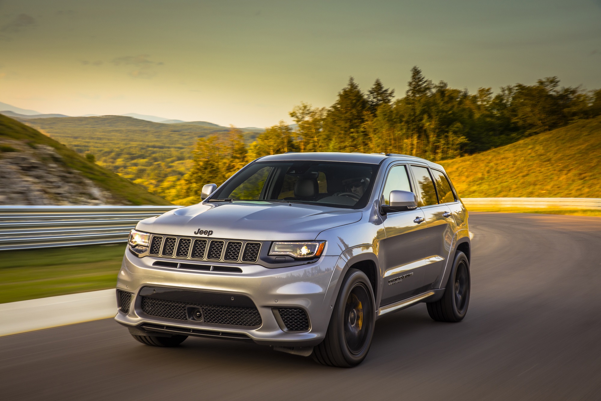 700 beygirlik Jeep Cherokee sonbaharda Türkiye'de