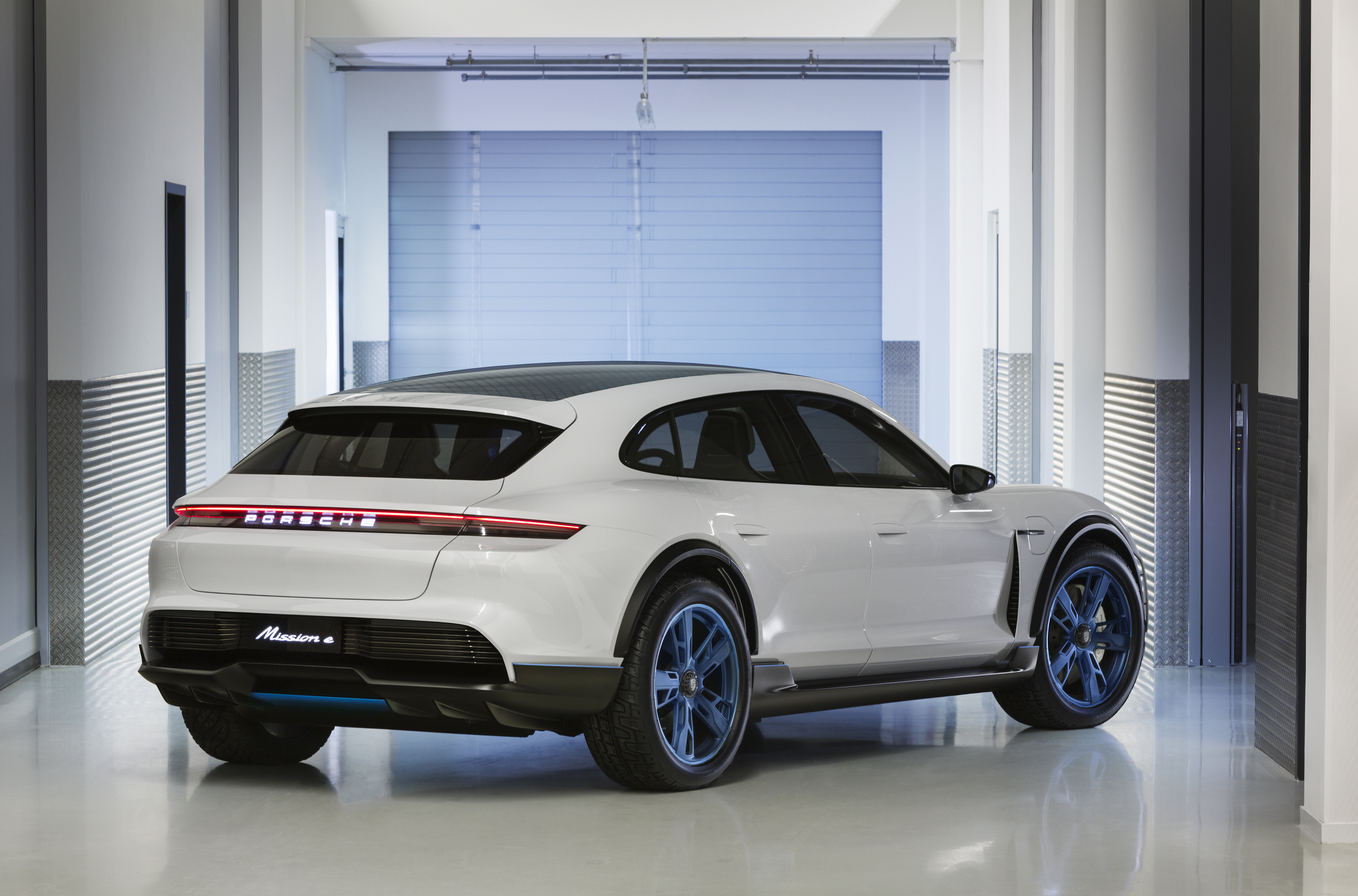 Porsche Mission E Cross Turismo : Porsche’nin elektrikli Crossover’ı
