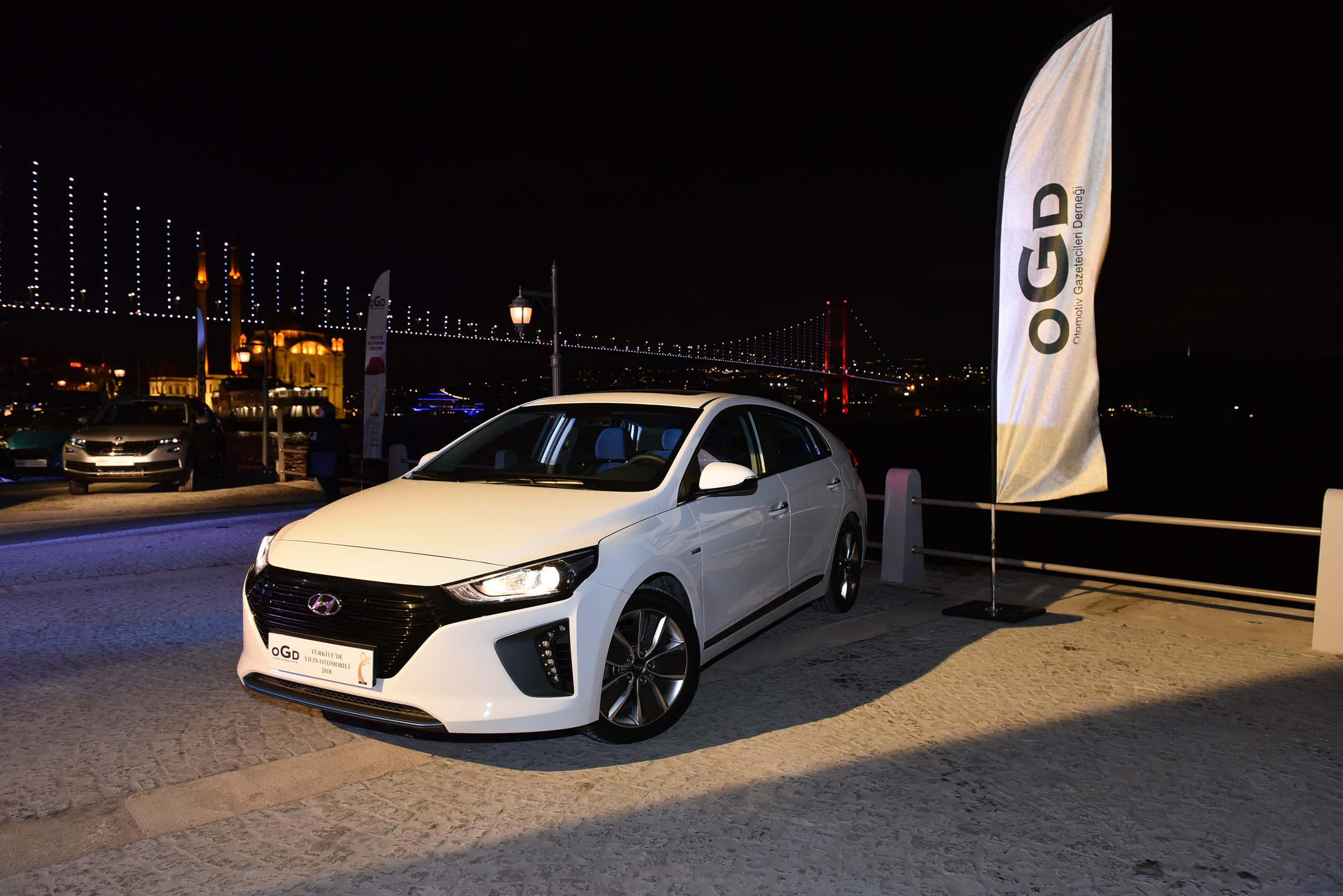 Türkiye'de yılın otomobili Hyundai IONIQ oldu