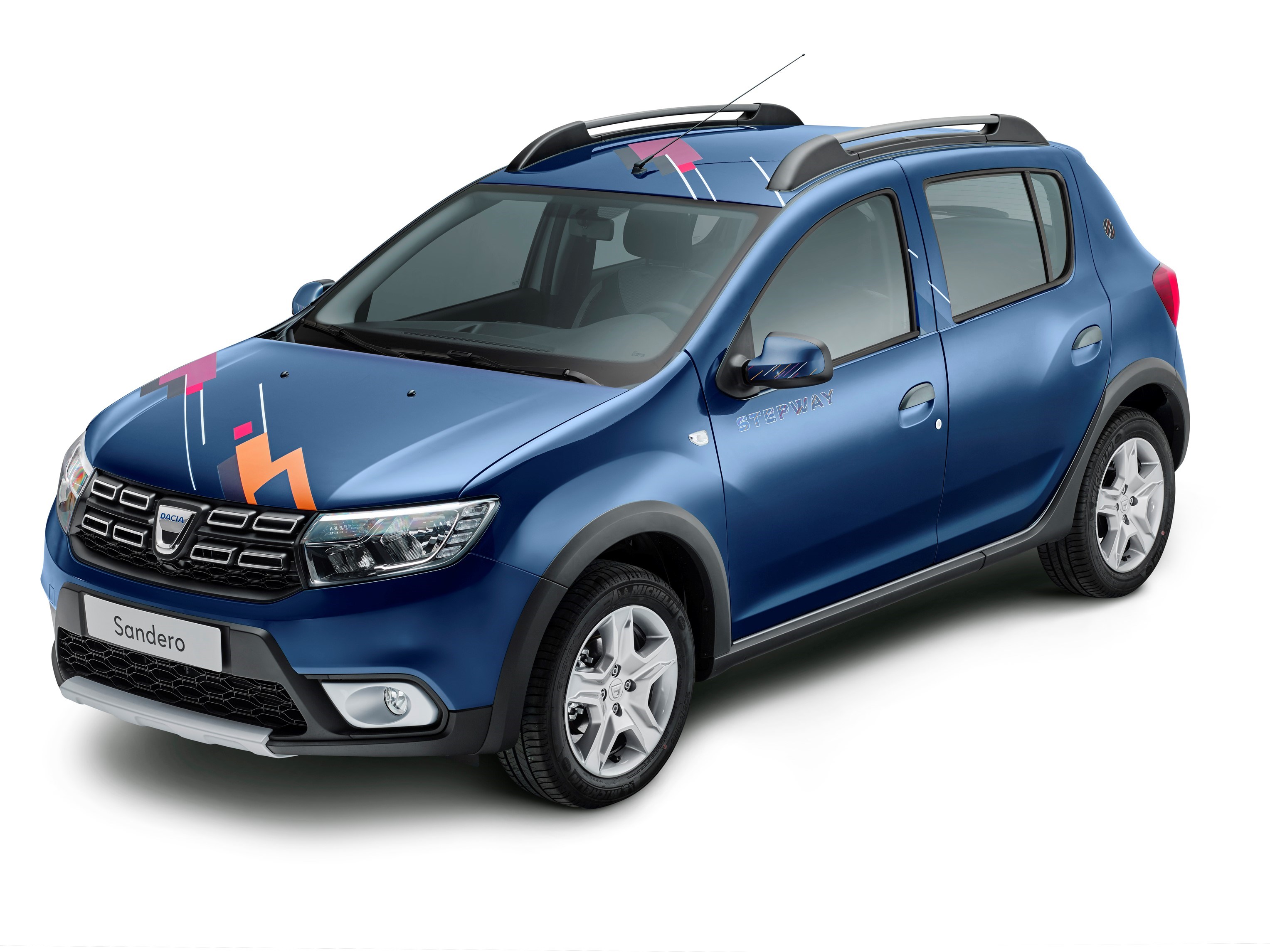 Dacia Paris Otomobil Fuarı’nda yeni motorunu tanıttı