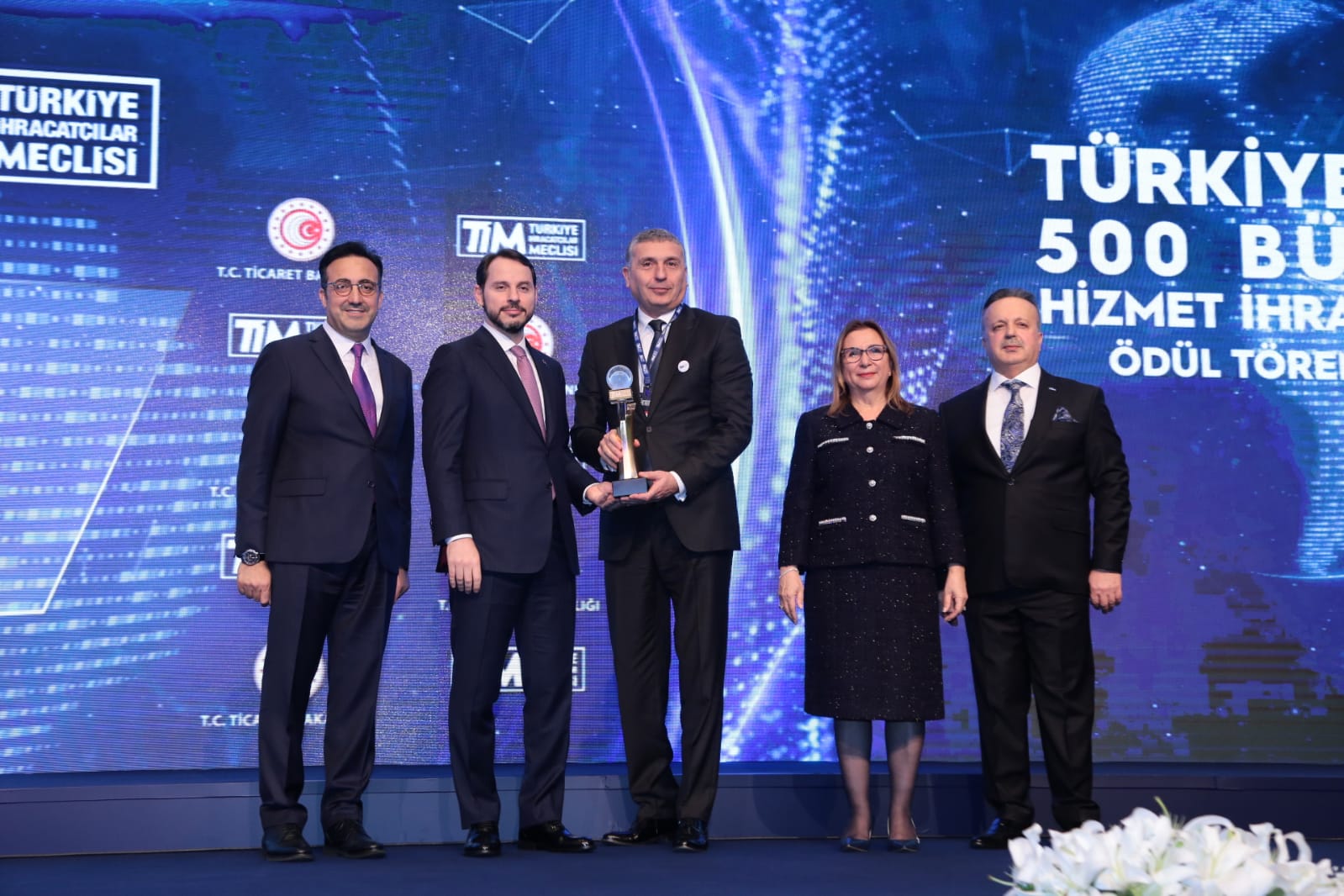 Mercedes-Benz Türk, hizmet ihracatı şampiyonlarından biri oldu