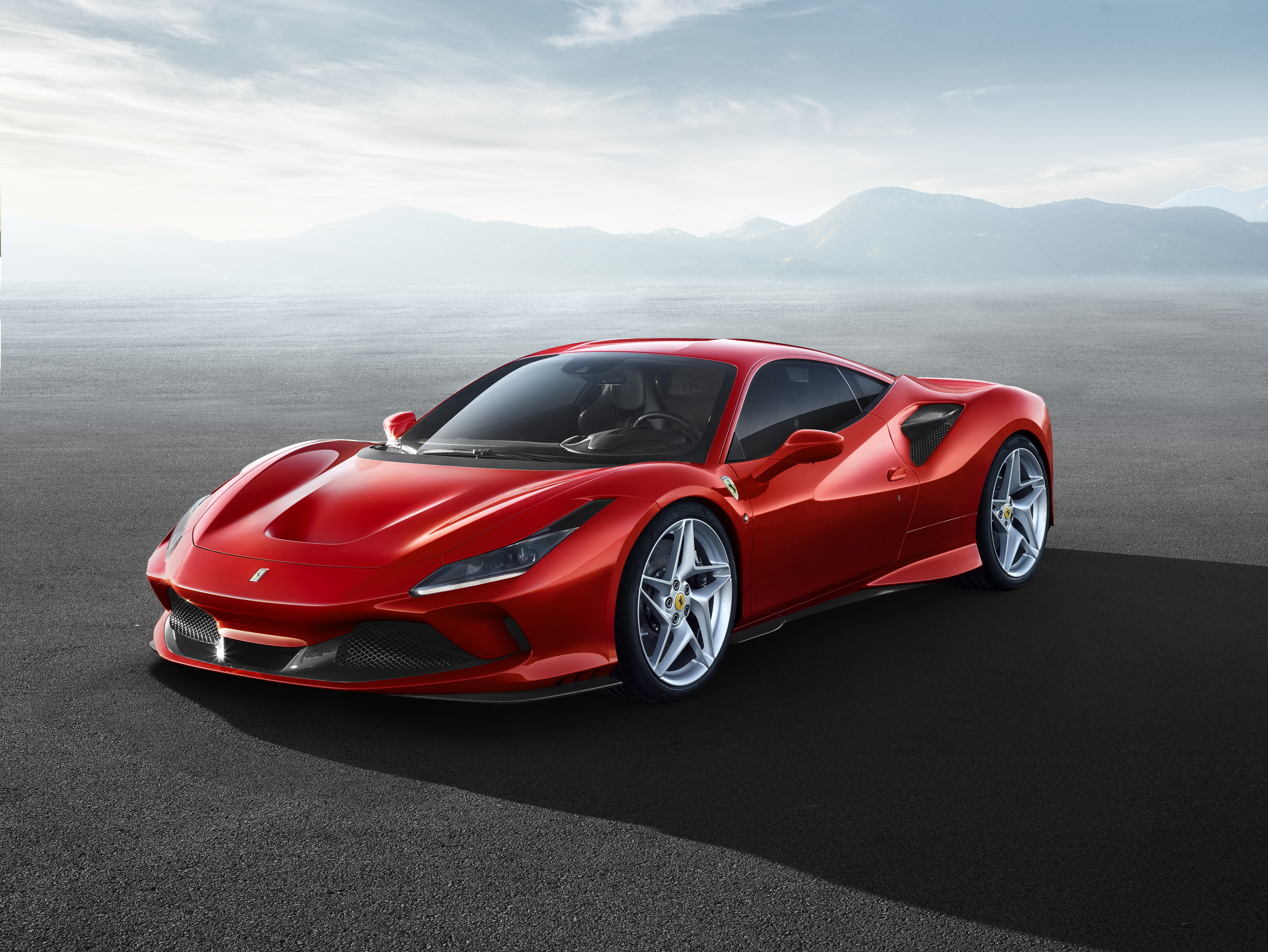Ferrari'den 720 beygirlik yeni canavar