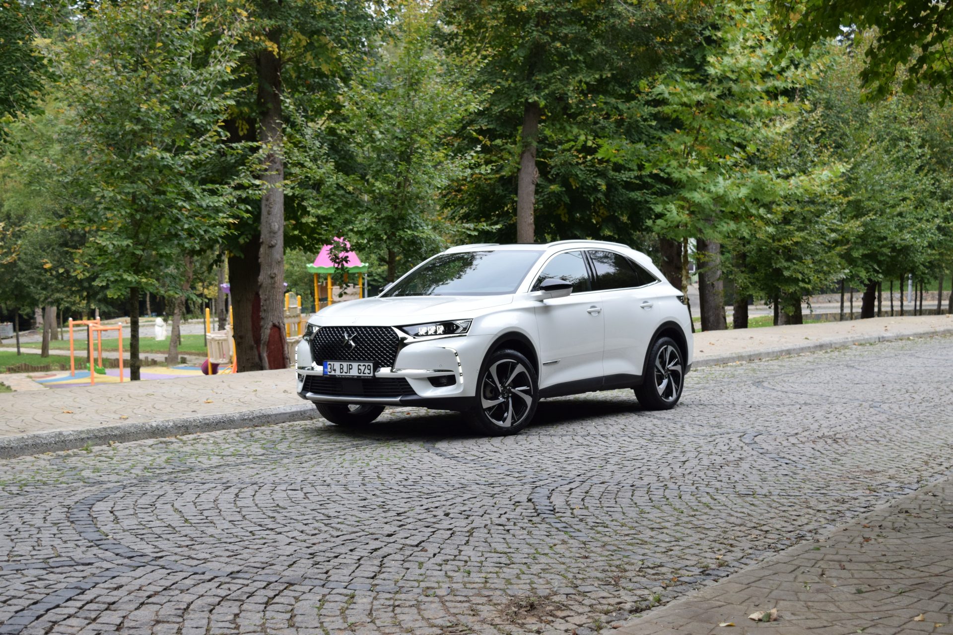 2019-citroen-ds7-crossback-1