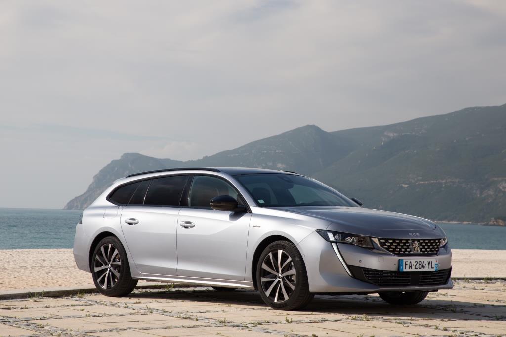 Şık ve sportif: Peugeot 508 SW