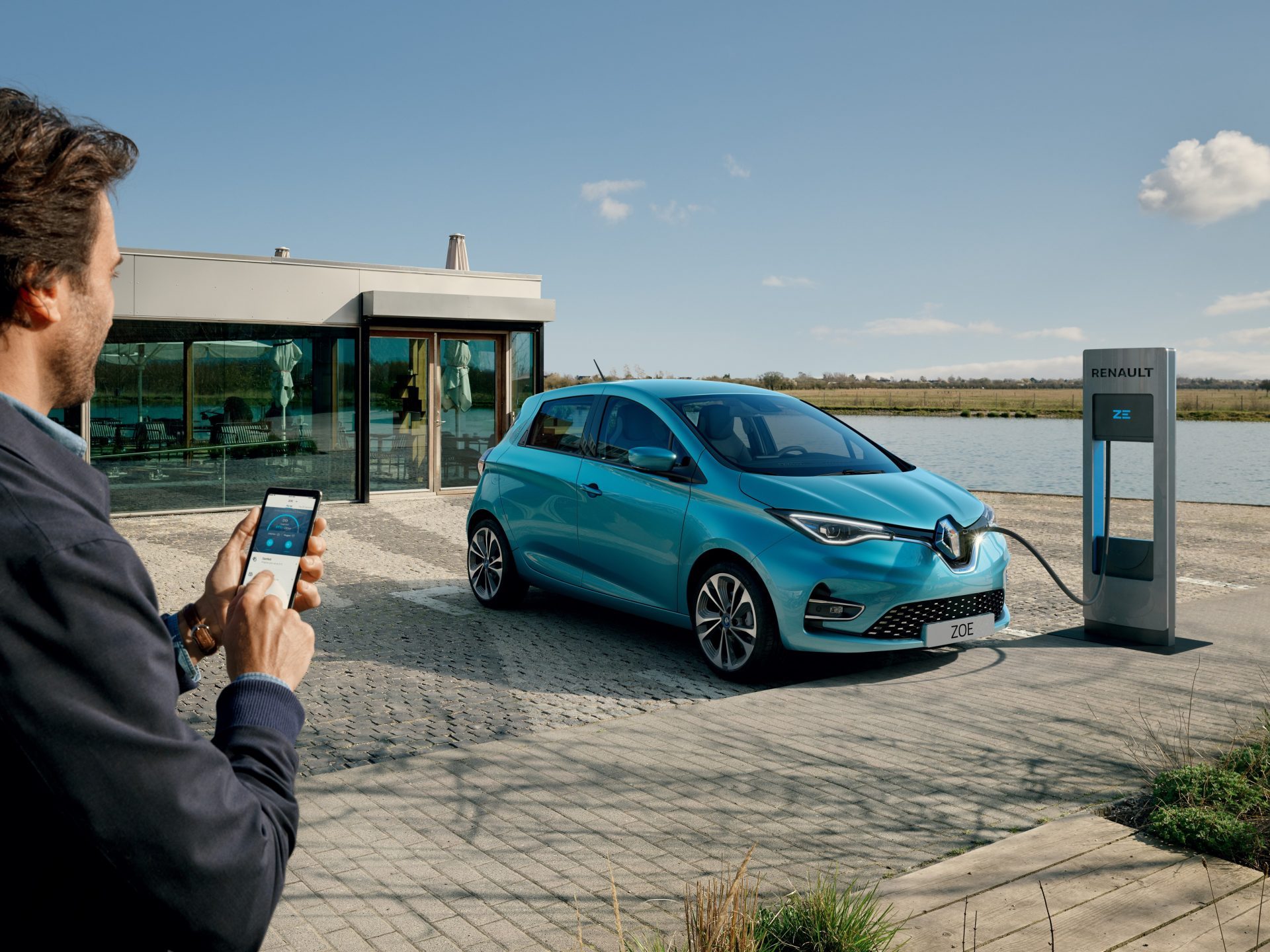 Yeni Renault ZOE, %100 elektrikle 390 km yapacak