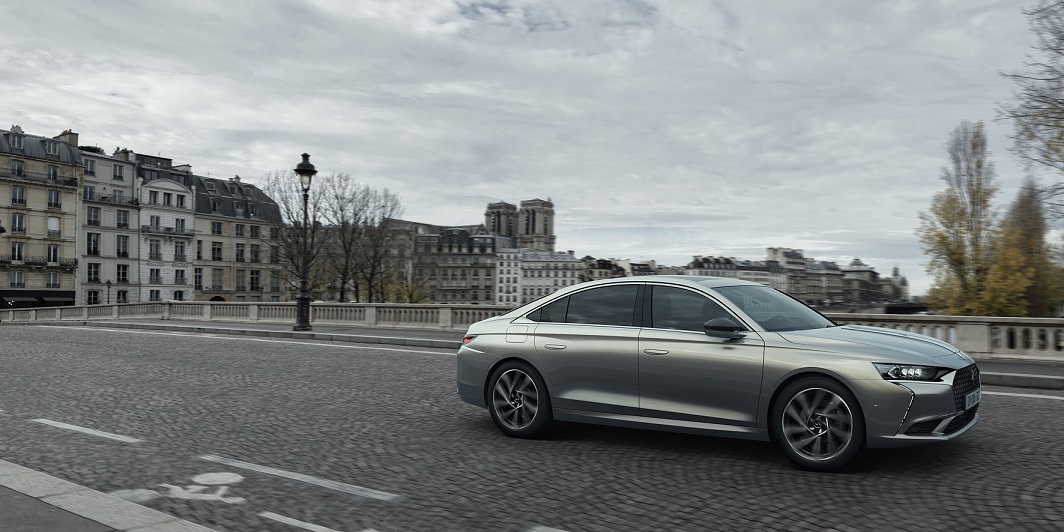 DS 9 Sedan tüm heybetiyle merhaba dedi
