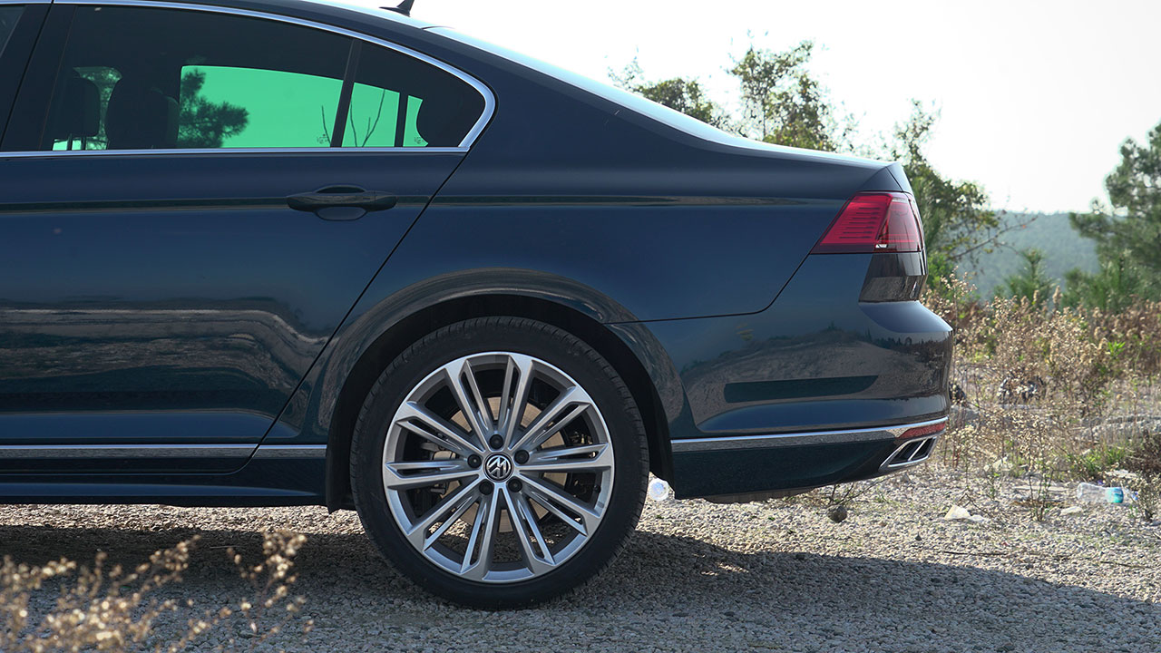 2020 Volkswagen Passat test sürüşü
