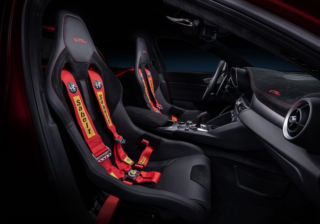 Alfa Romeo efsanesi Giulia GTAm ile geri döndü