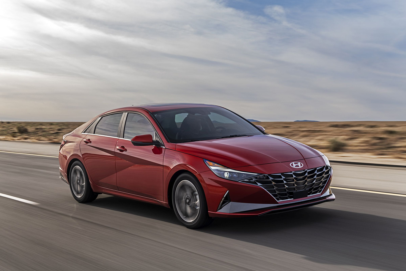 Yeni Hyundai Elantra tanıtıldı. Artık daha büyük ve teknolojik