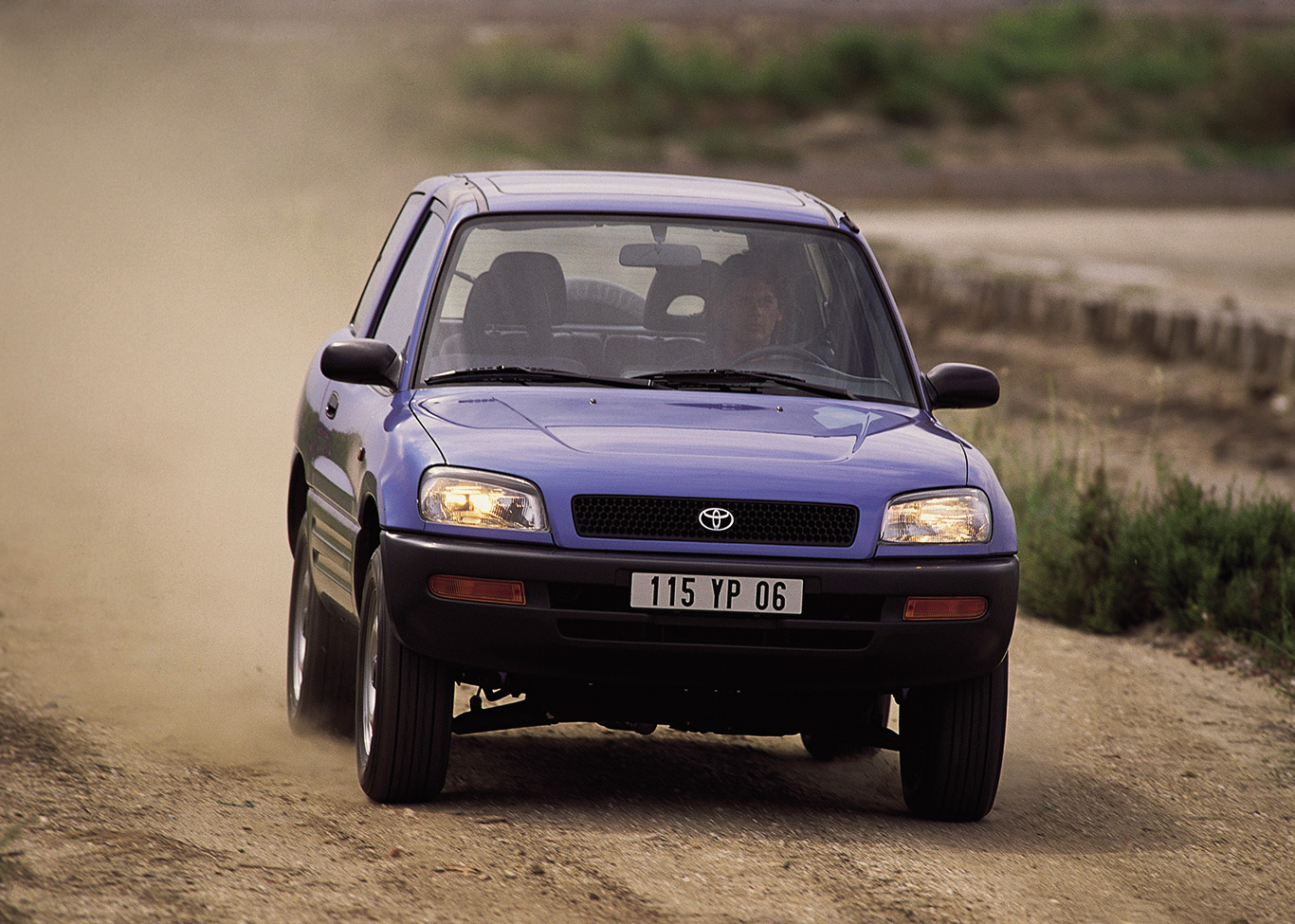 Toyota RAV4 tarihçesi