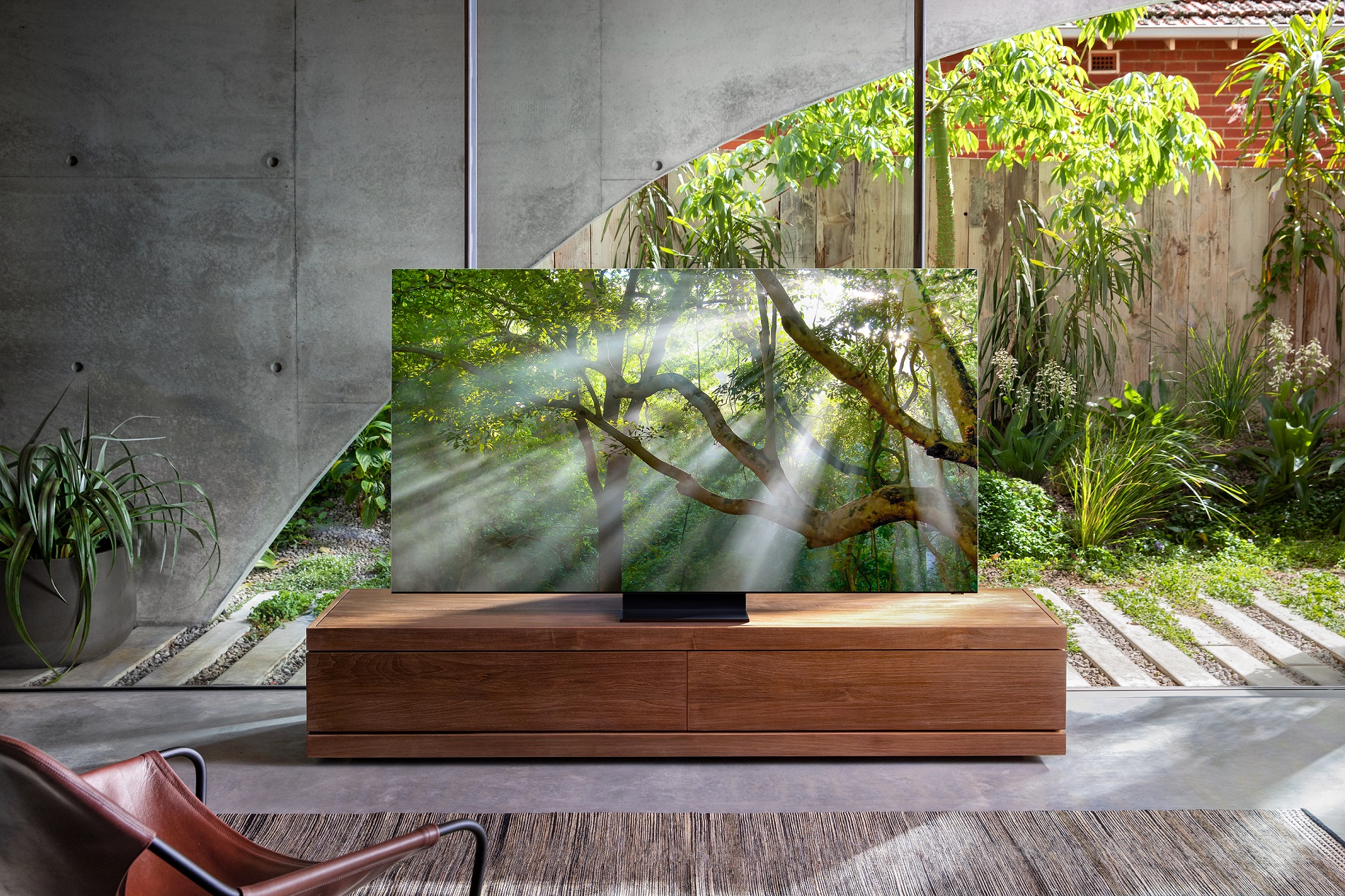 Samsung QLED TV’ler, önde gelen göz sağlığı sertifikasyon kurumlarından güvenlik onayı aldı