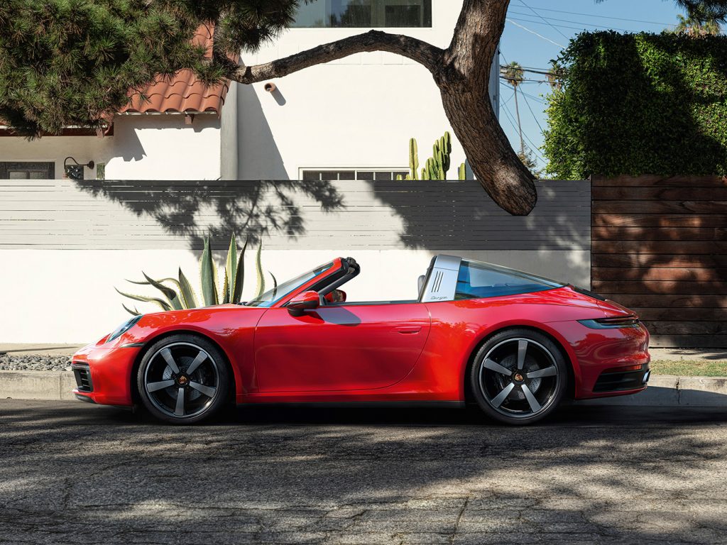 Porsche 911 ailesinin stil ikonu Targa yenilendi
