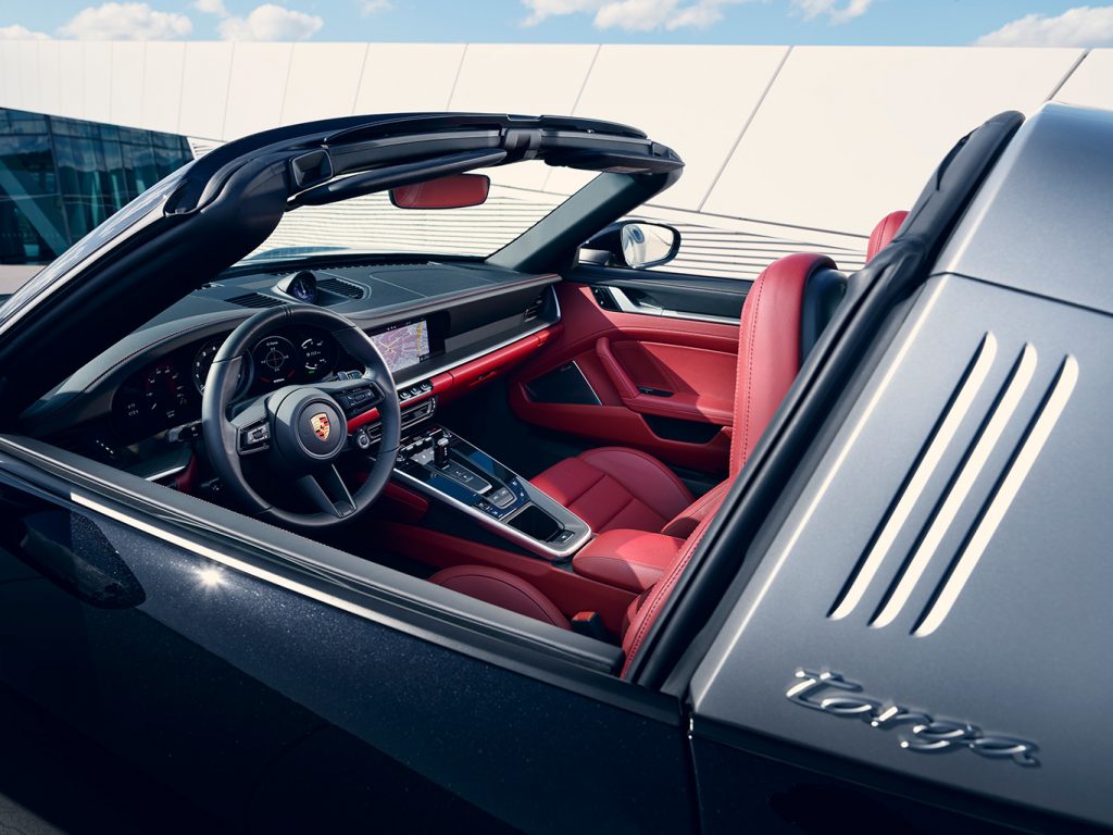 Porsche 911 ailesinin stil ikonu Targa yenilendi