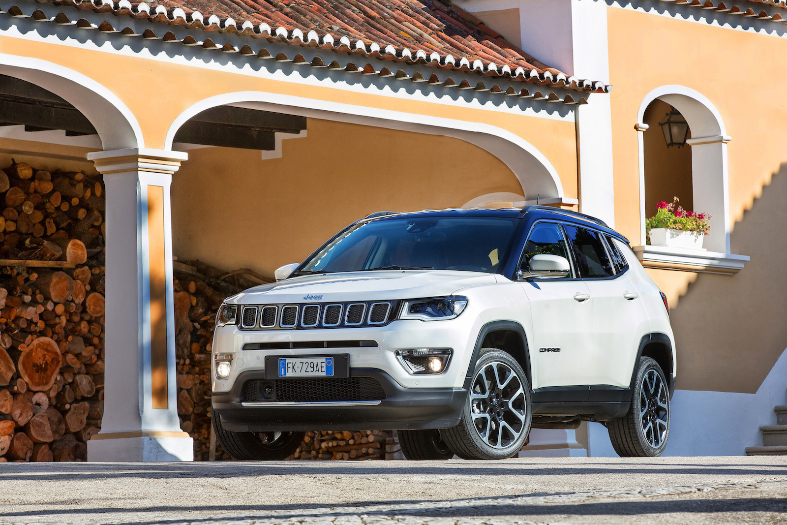 Jeep Compass, 2020 model yılı versiyonlarıyla Türkiye’de satışa sunuldu