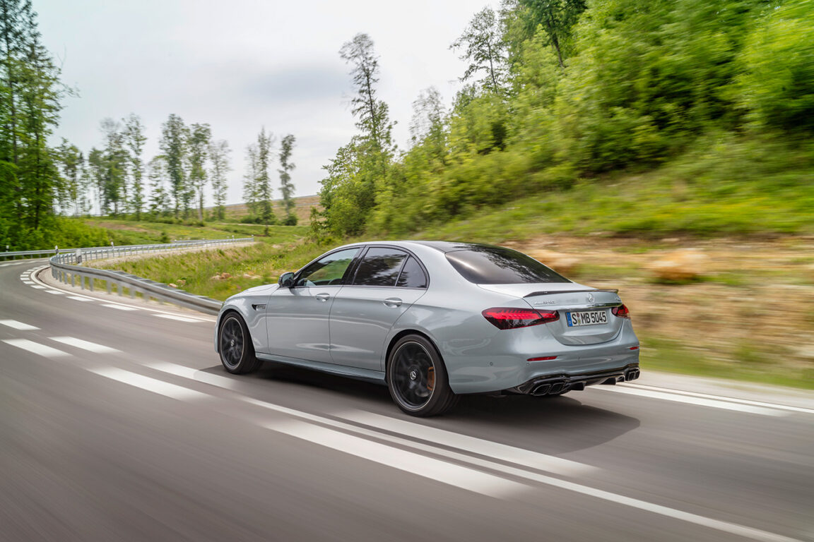 Yeni Mercedes E-Serisi satışa sunuldu. İşte fiyatlar!