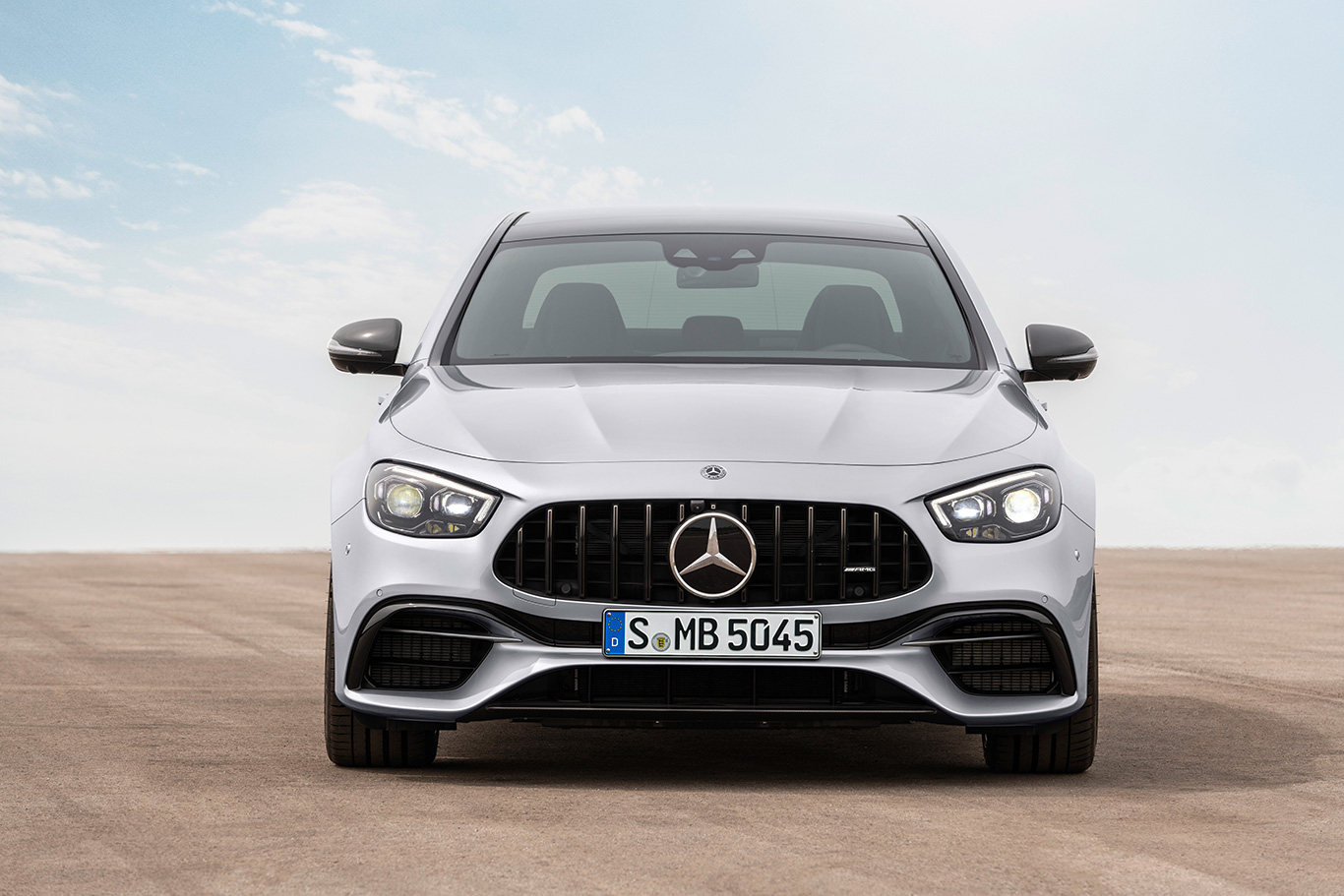 Yeni Mercedes-AMG E 63 4MATIC 2020 yenilikleriyle geliyor