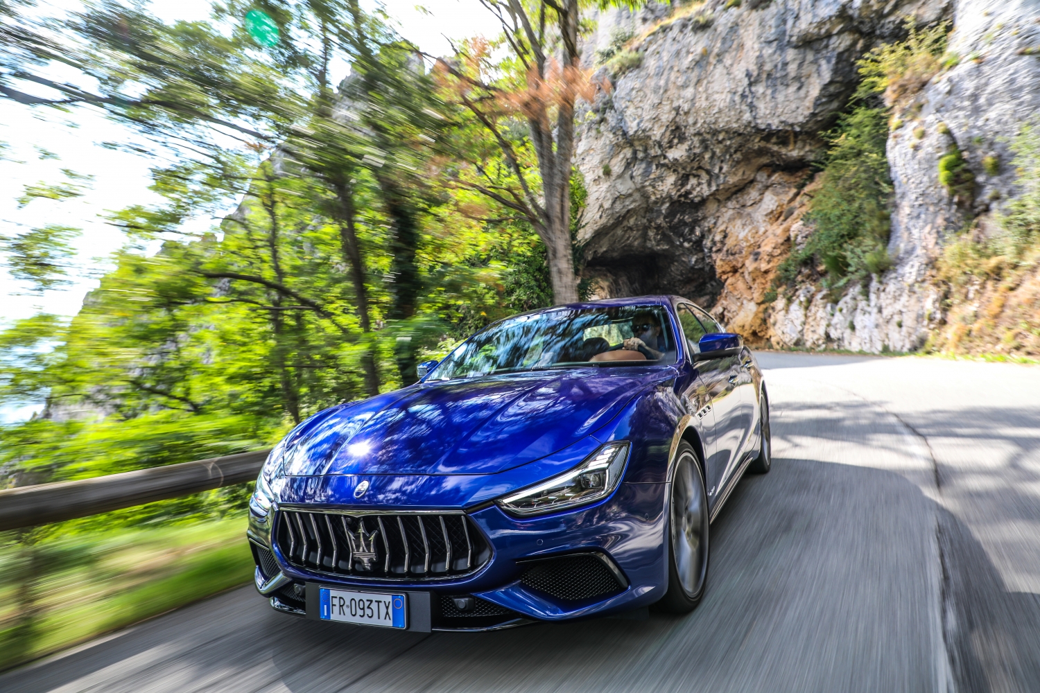 Maserati Ghibli Hybrid Türkiye'ye gelecek mi?