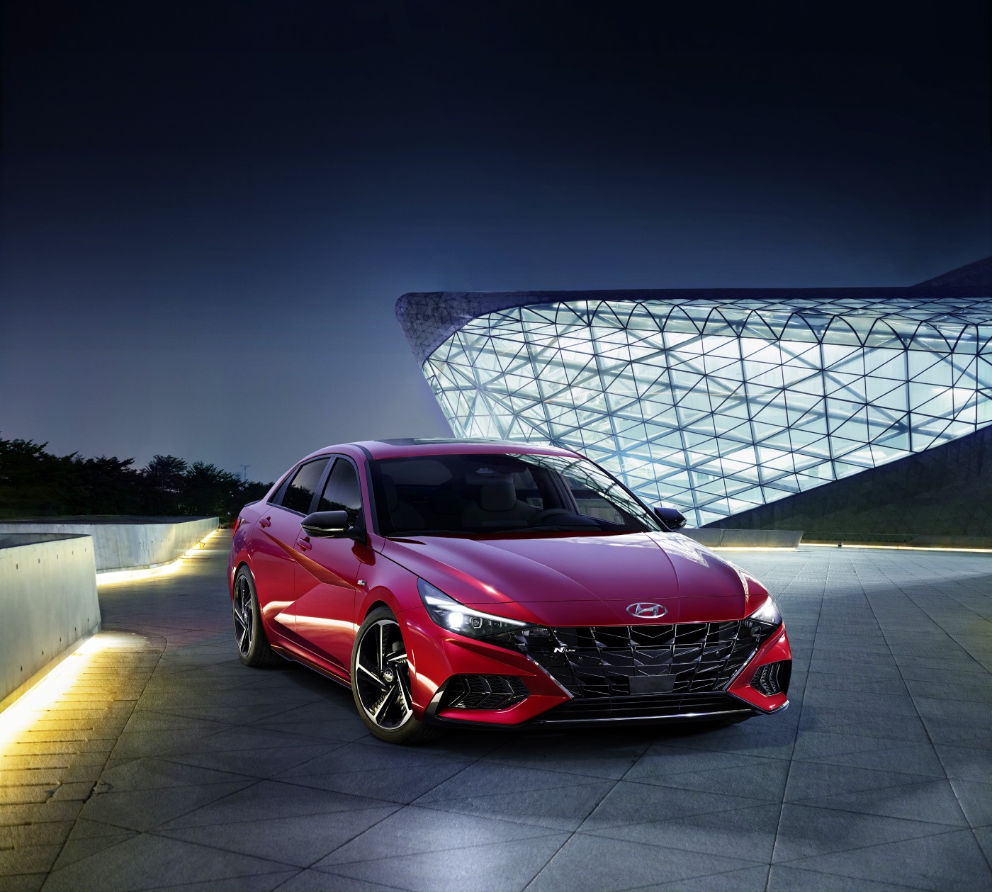 Hyundai Elantra N Line ile sportif bir seçenek sunuyor