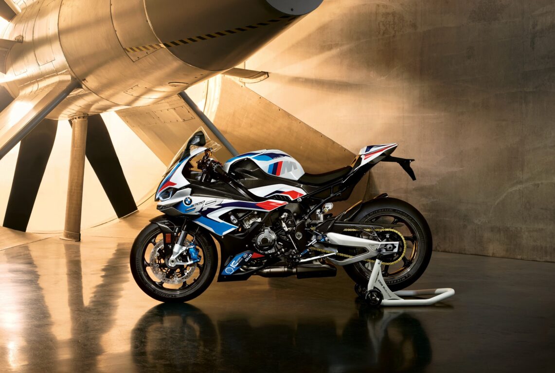 BMW, M 1000 RR’ın dünya prömiyerini gerçekleştirdi