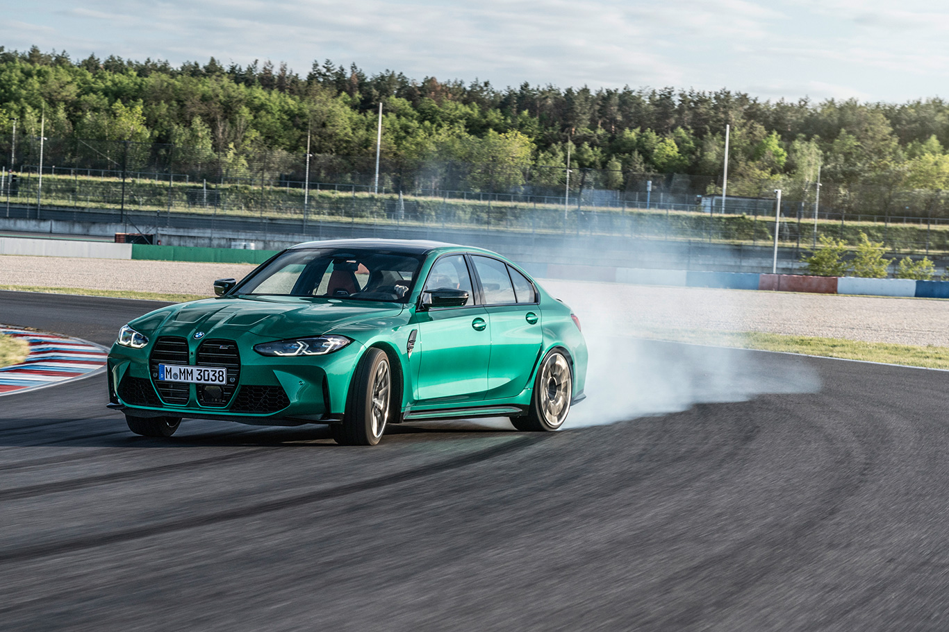 Yeni BMW M3 Sedan ve Yeni BMW M4 Coupe