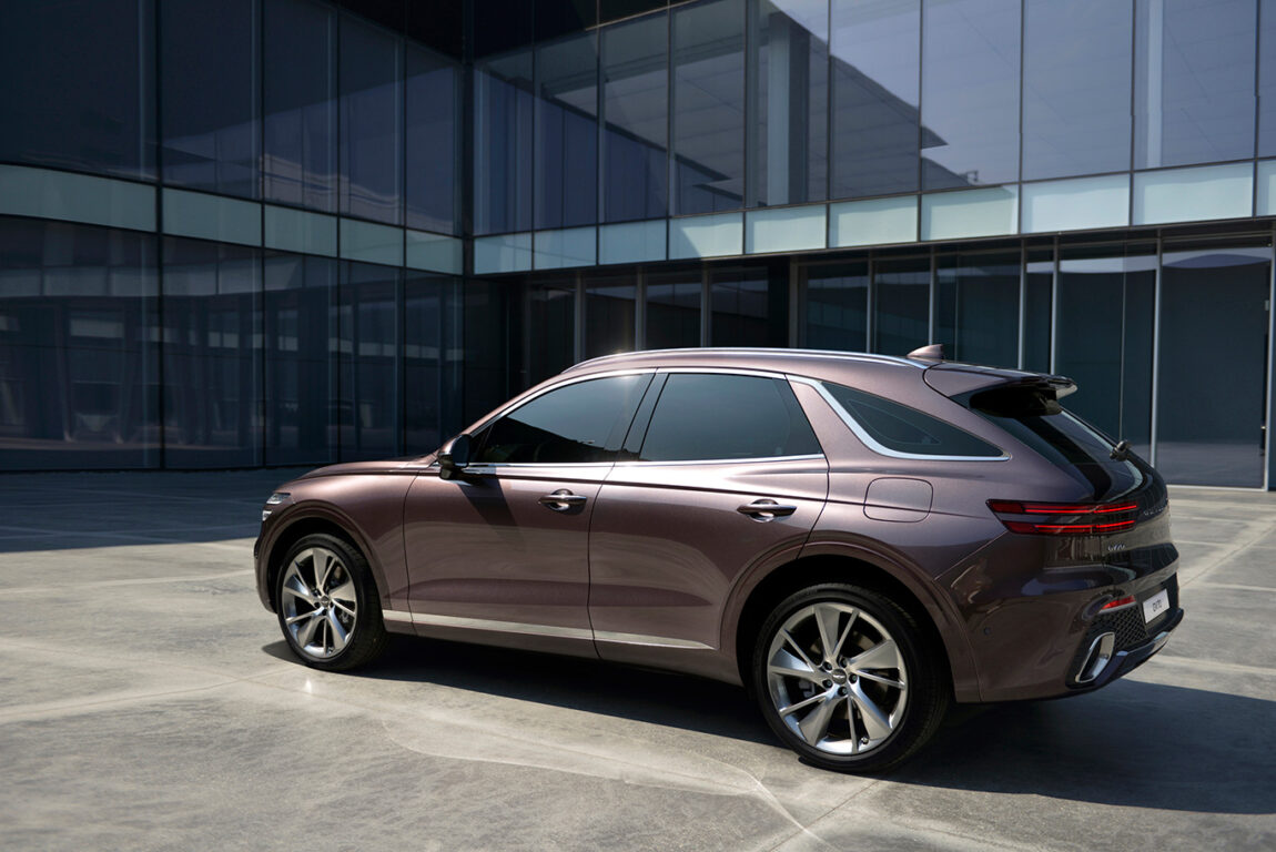 Hyundai’nin lüks markası Genesis, uzun zamandır beklenen SUV modeli GV70’i gösterdi