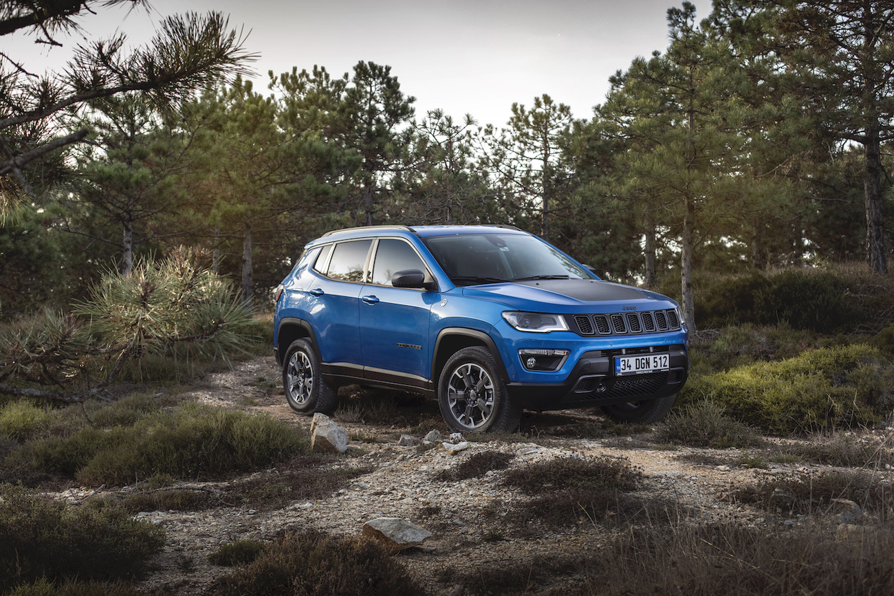 Yeni Jeep Compass 4xe satışa sunuldu