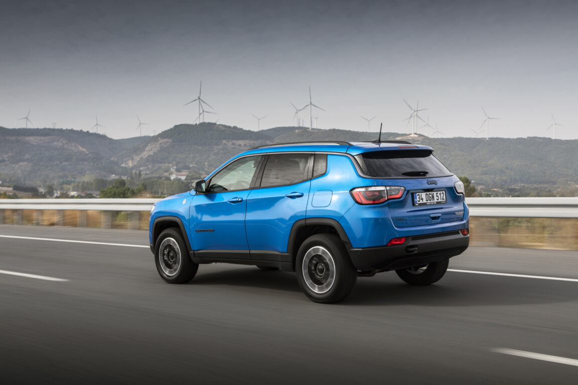 Yeni Jeep Compass 4xe satışa sunuldu