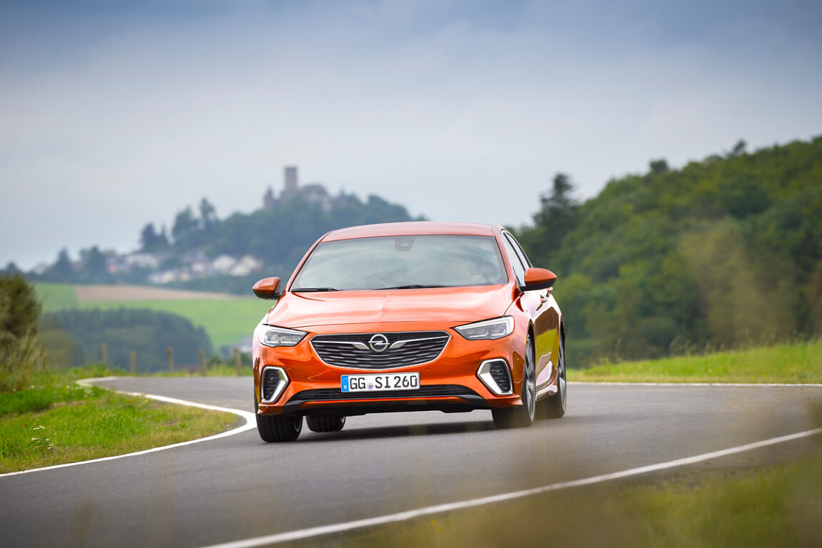 Yeni Opel Insignia satışa sunuldu. İşte fiyatlar!