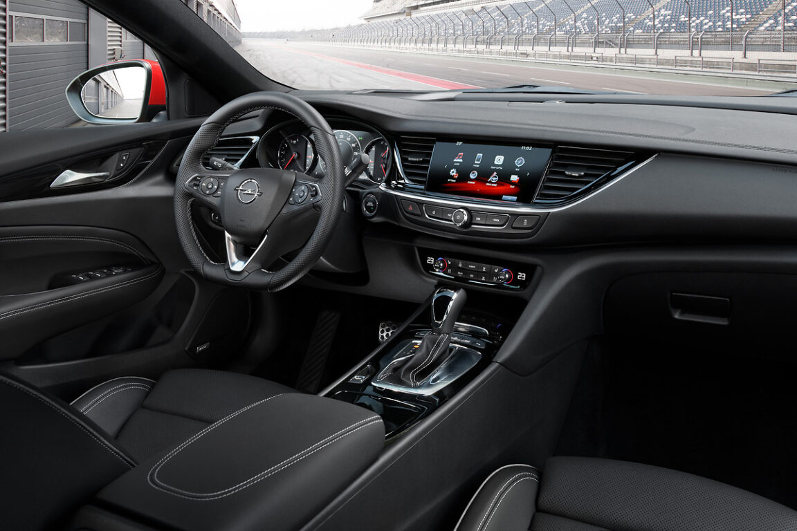 Yeni Opel Insignia satışa sunuldu. İşte fiyatlar!